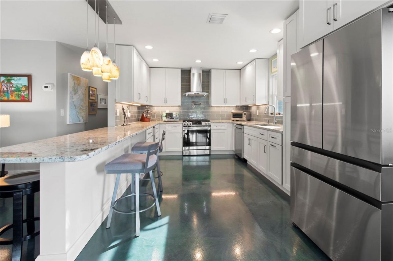 2101 27th Avenue Boulevard W, Palmetto, FL 34221 Photo