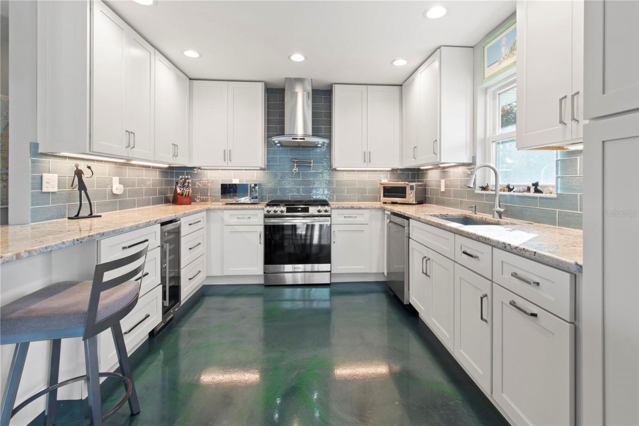 2101 27th Avenue Boulevard W, Palmetto, FL 34221 Photo