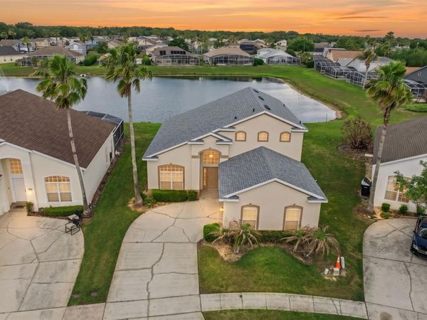 563 BAILEY CIRCLE , DAVENPORT, FL 33897