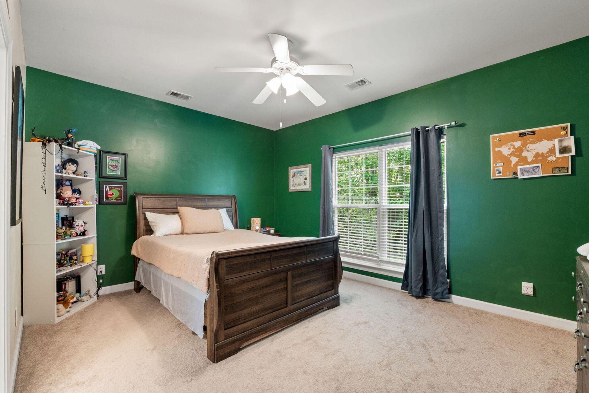 111 Garden Grove Drive Photo 11