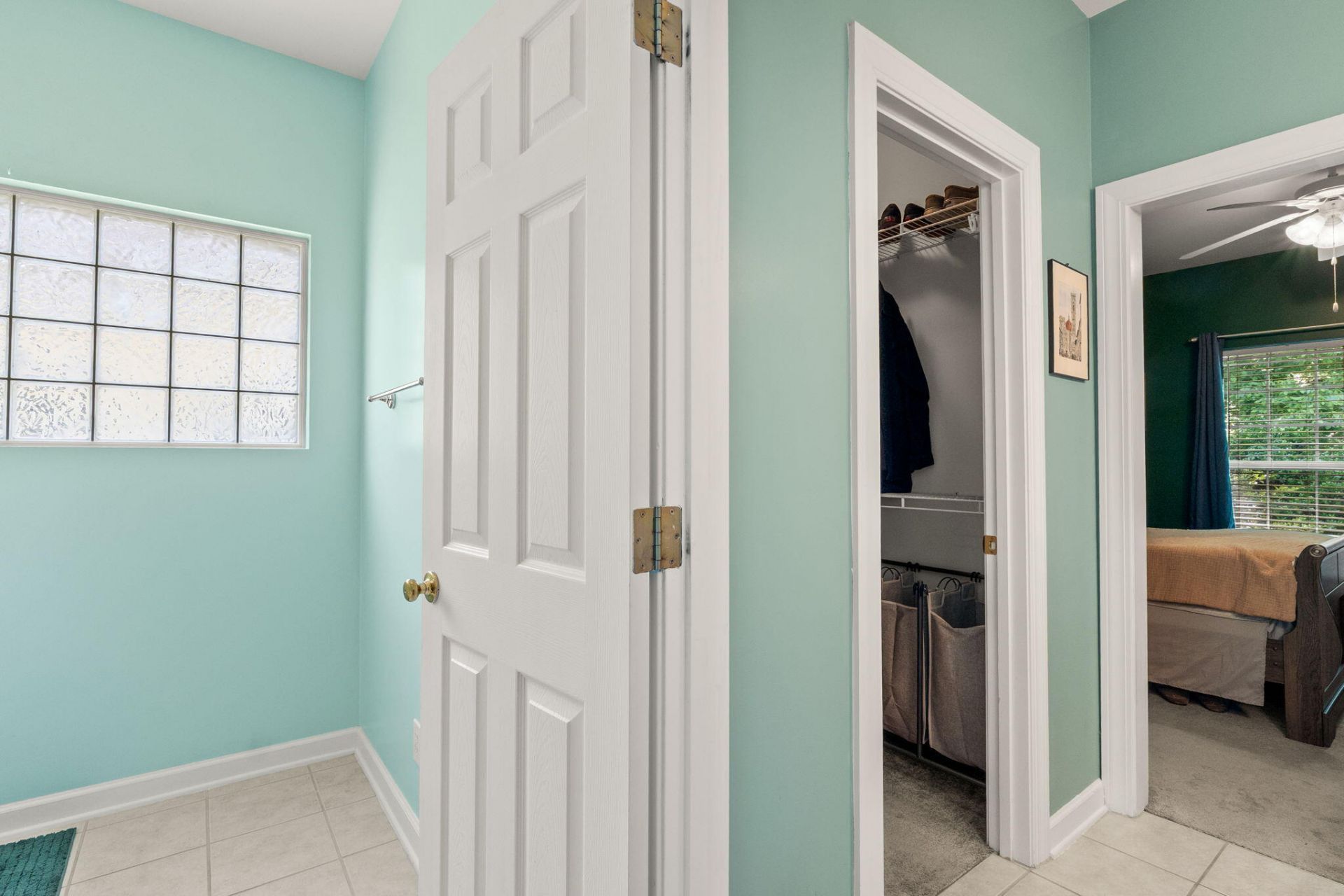 111 Garden Grove Drive Photo 13