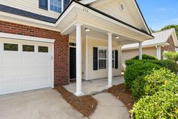 111 Garden Grove Drive photo 4