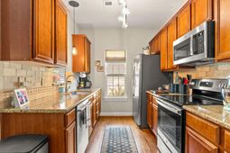 111 Garden Grove Drive photo 4