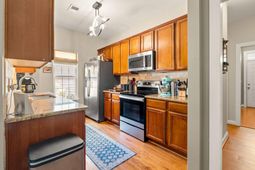 111 Garden Grove Drive photo 4