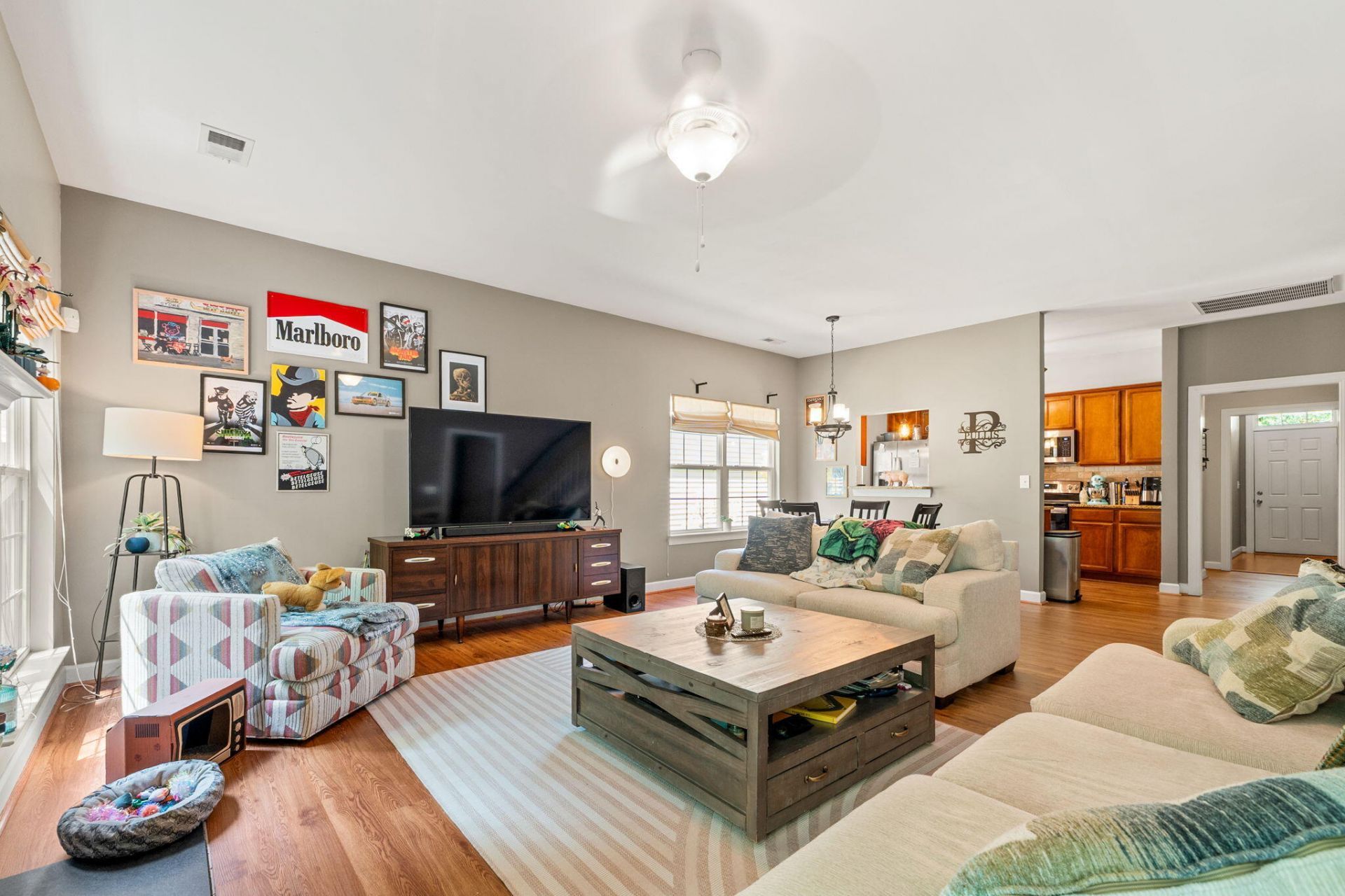 111 Garden Grove Drive Photo 7