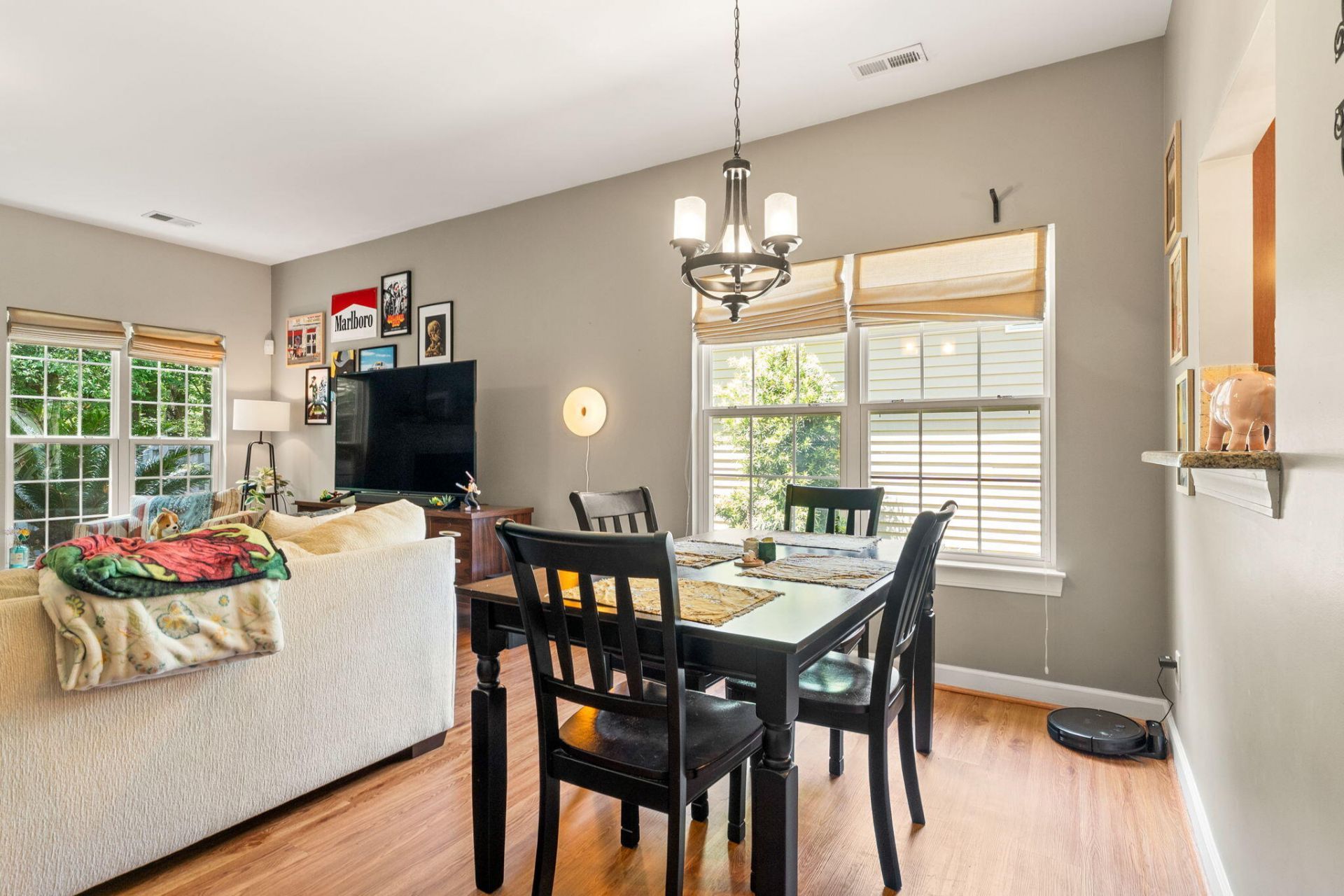 111 Garden Grove Drive Photo 8