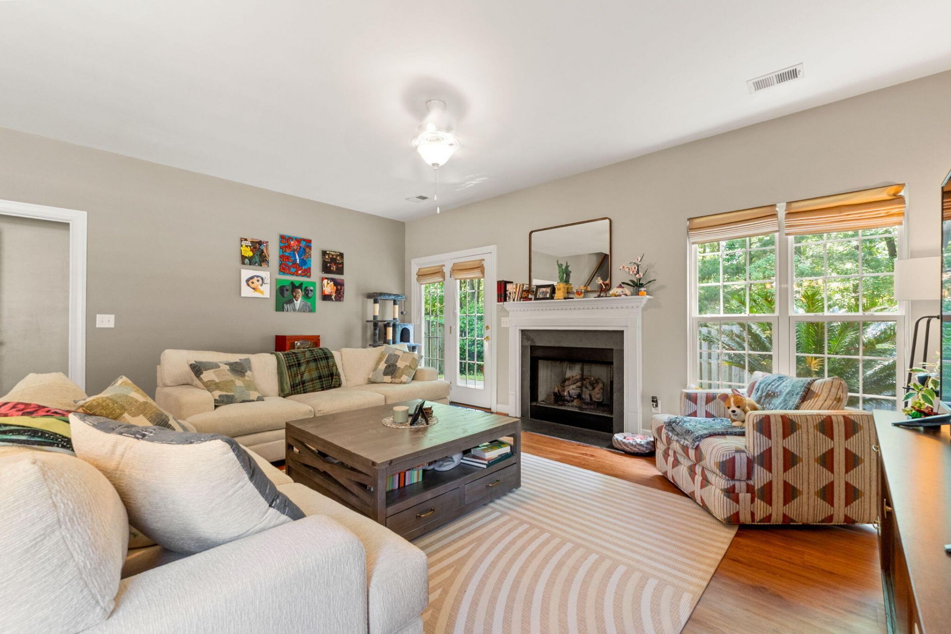 111 Garden Grove Drive Photo 9