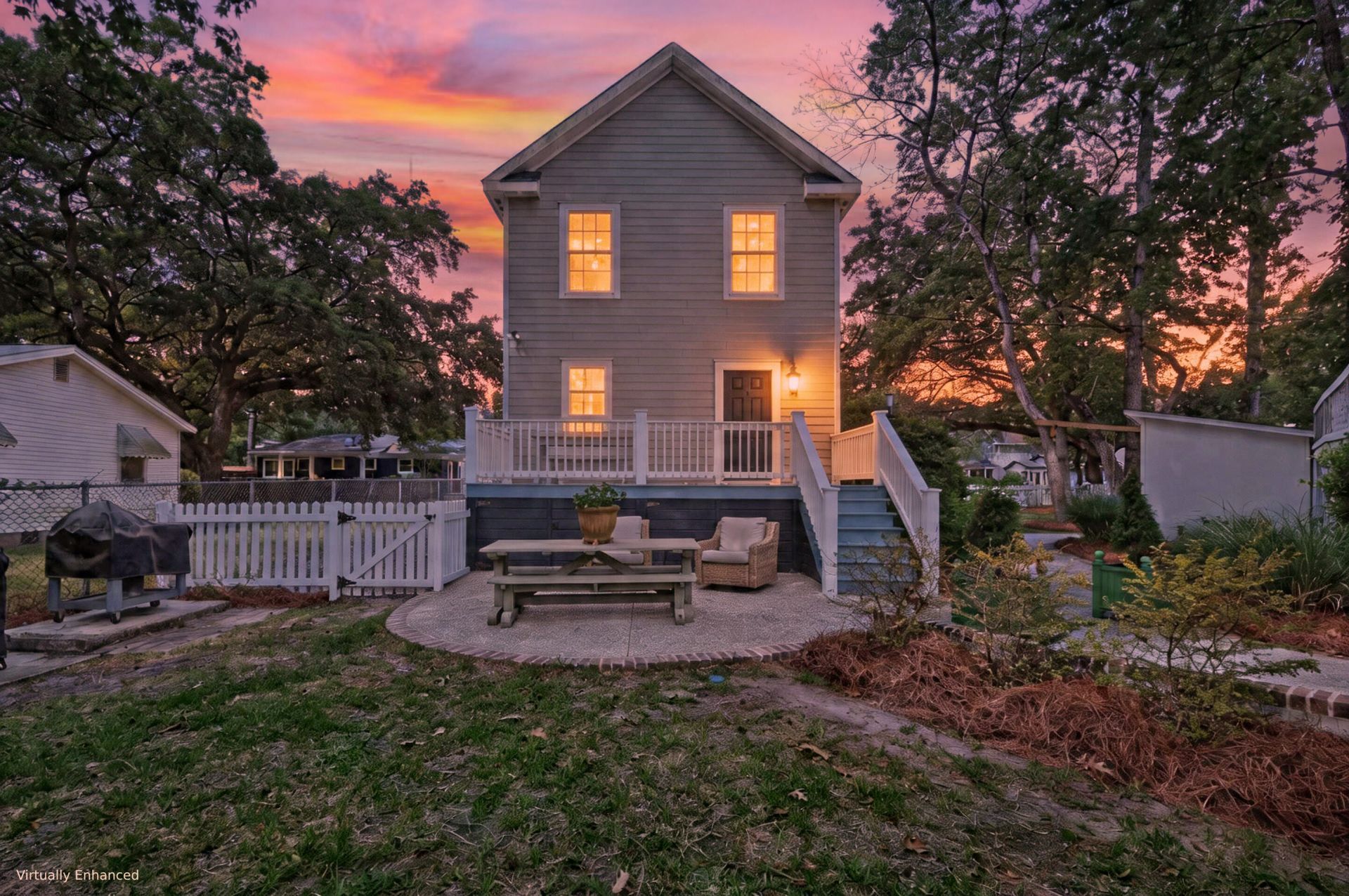 920 East Street Photo 14