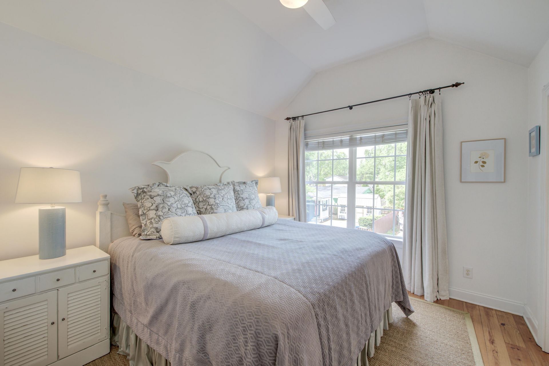 920 East Street Photo 16