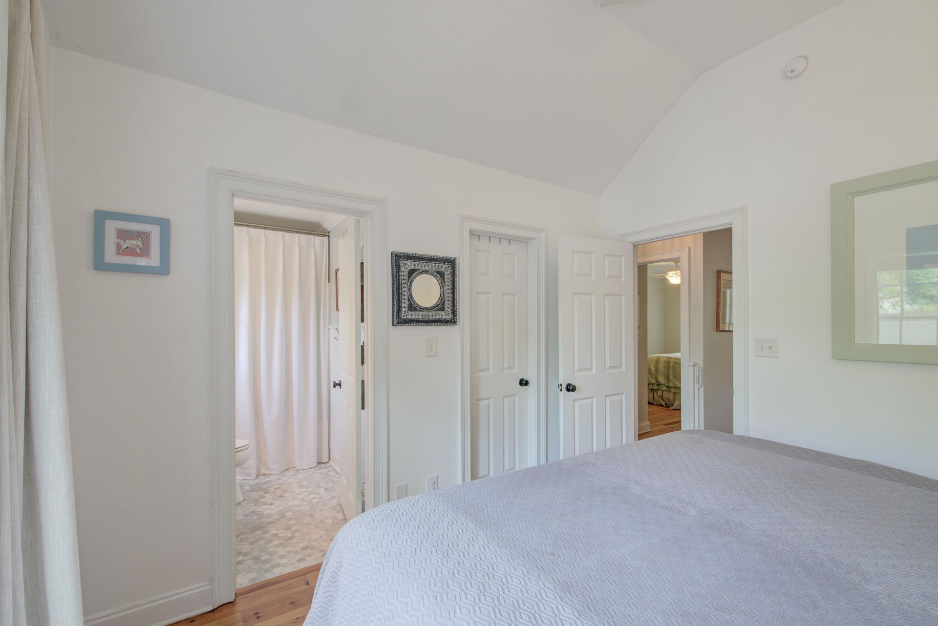 920 East Street Photo 17