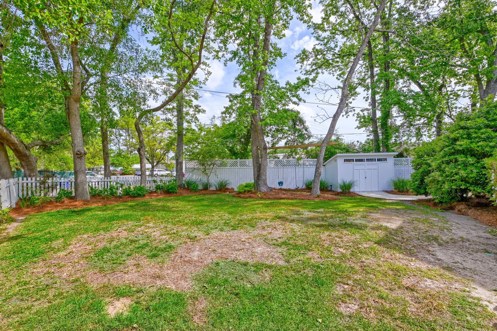 920 East Street Photo 23