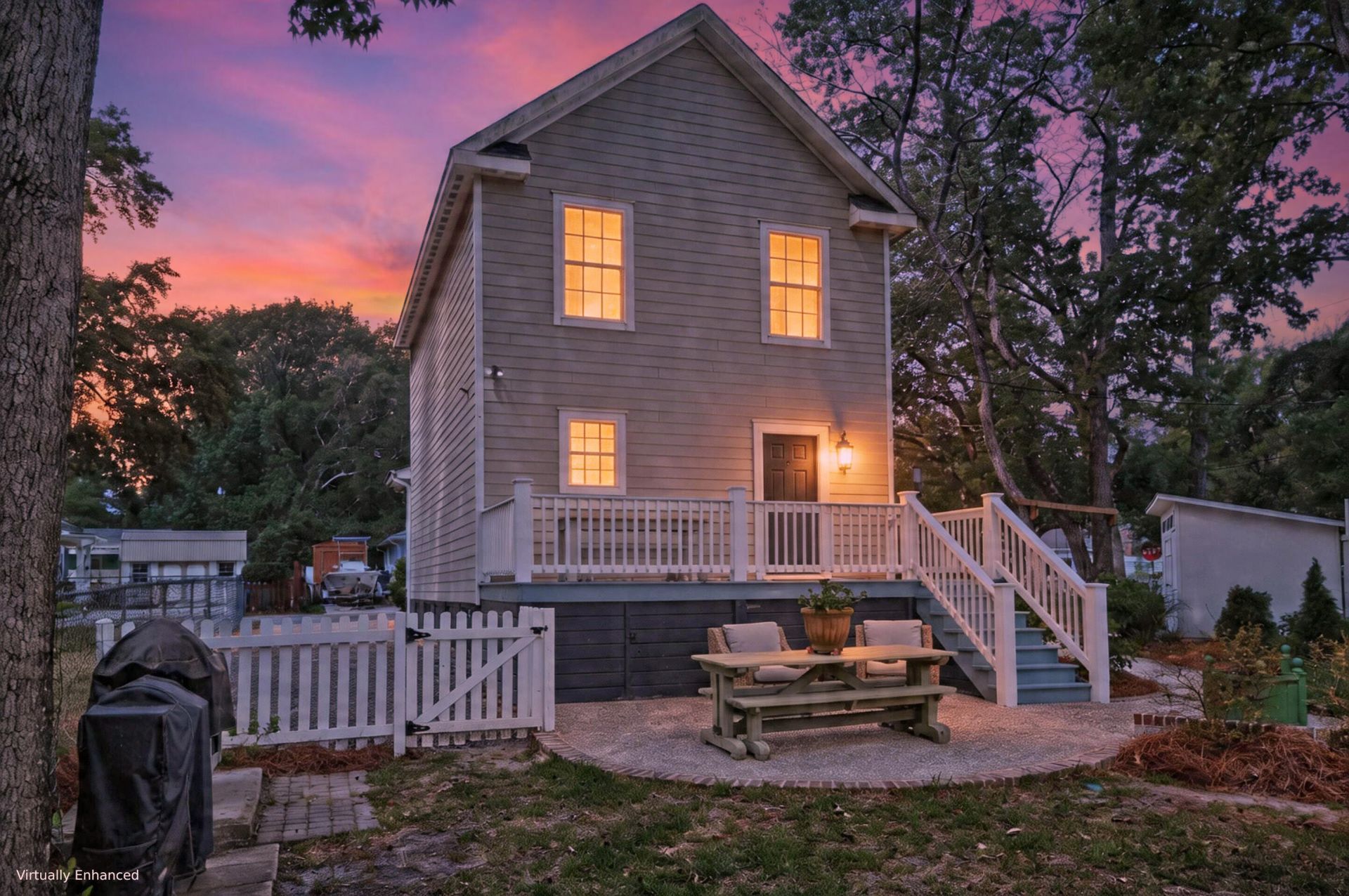 920 East Street Photo 25