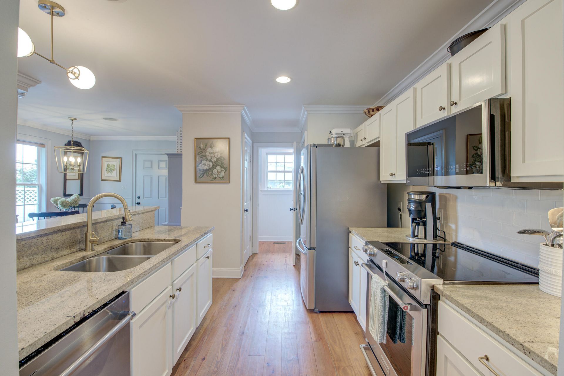 920 East Street Photo 32