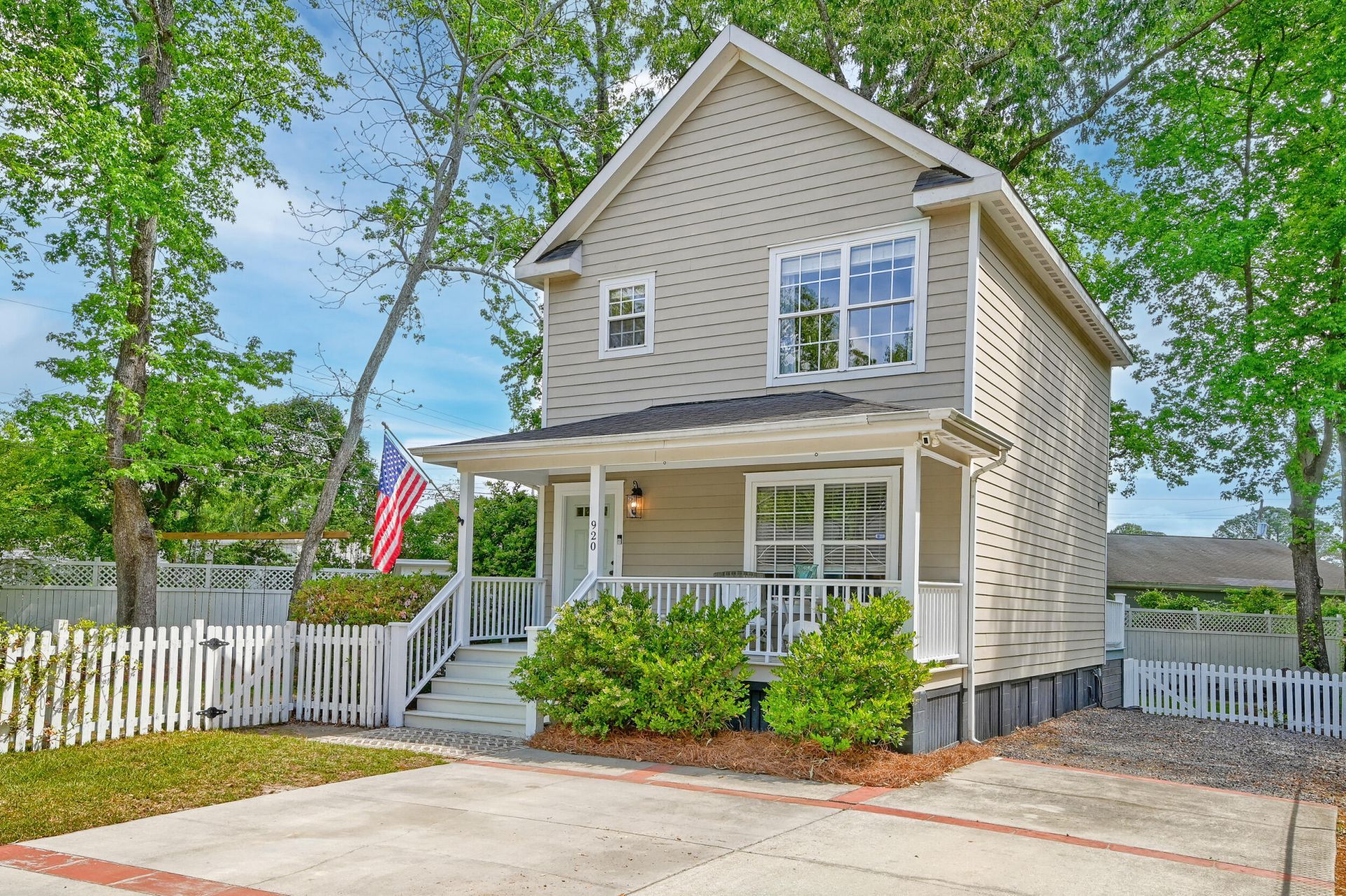 920 East Street Photo 40