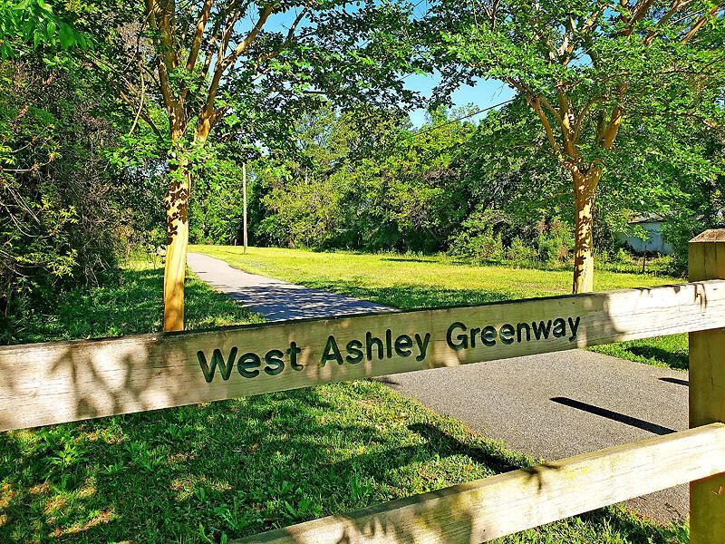 920 East Street Photo 43