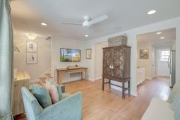 920 East Street photo 4