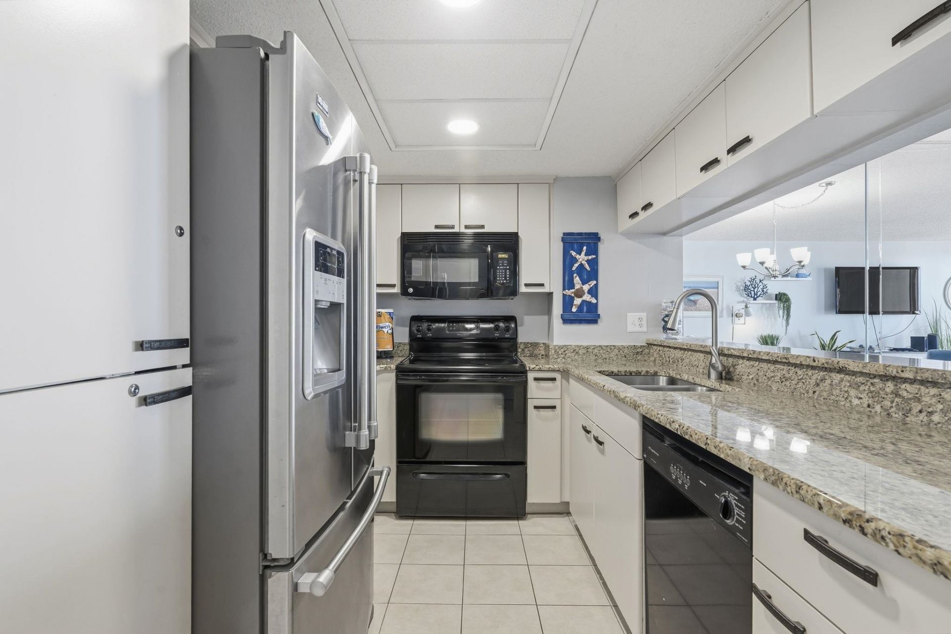 9280 Queensway Blvd.  Photo 10