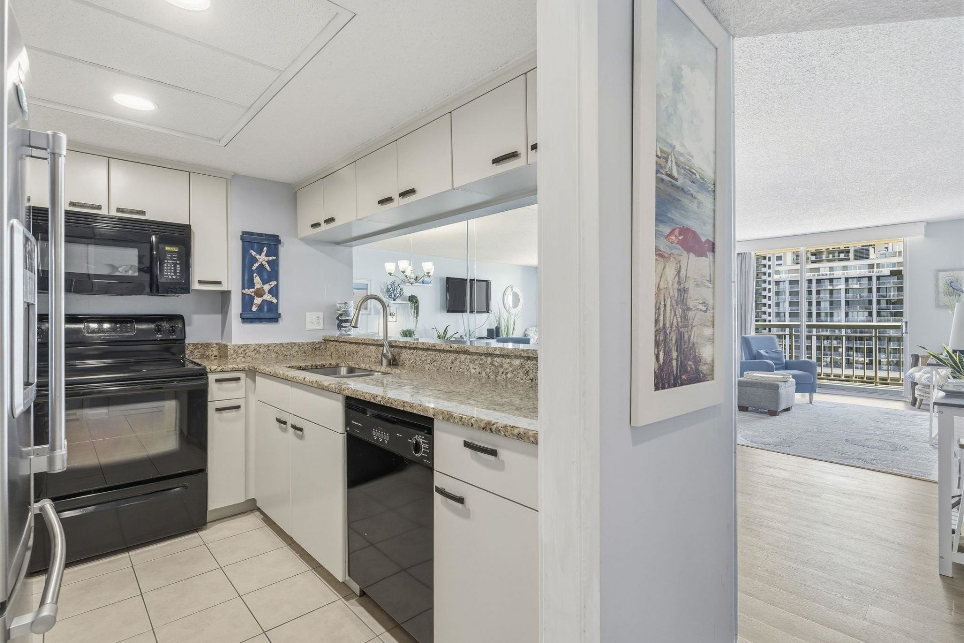 9280 Queensway Blvd.  Photo 11