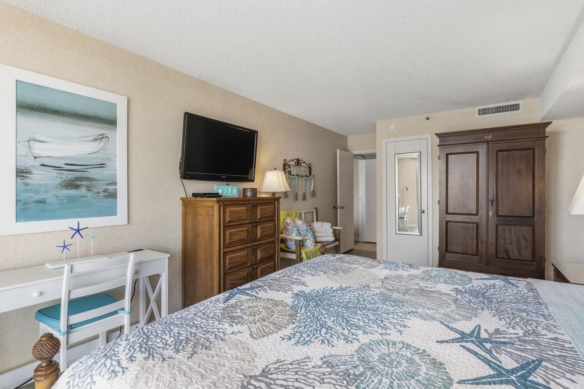 9280 Queensway Blvd.  Photo 19