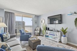 9280 Queensway Blvd.  photo 4