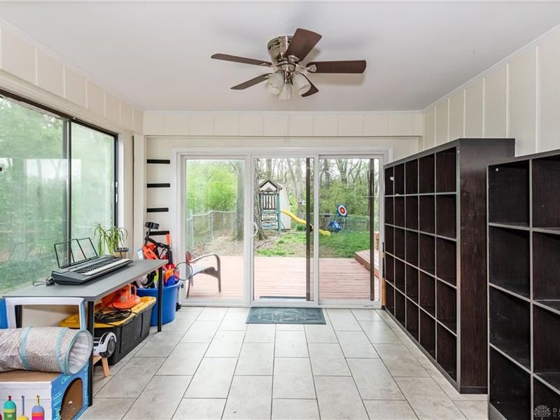 728 Chipplegate Drive, Centerville, OH 45459 Photo 10