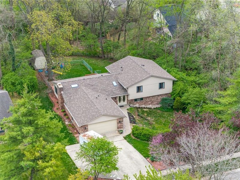 728 Chipplegate Drive, Centerville, OH 45459 Photo 2