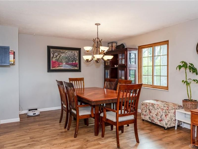 728 Chipplegate Drive, Centerville, OH 45459 Photo 5