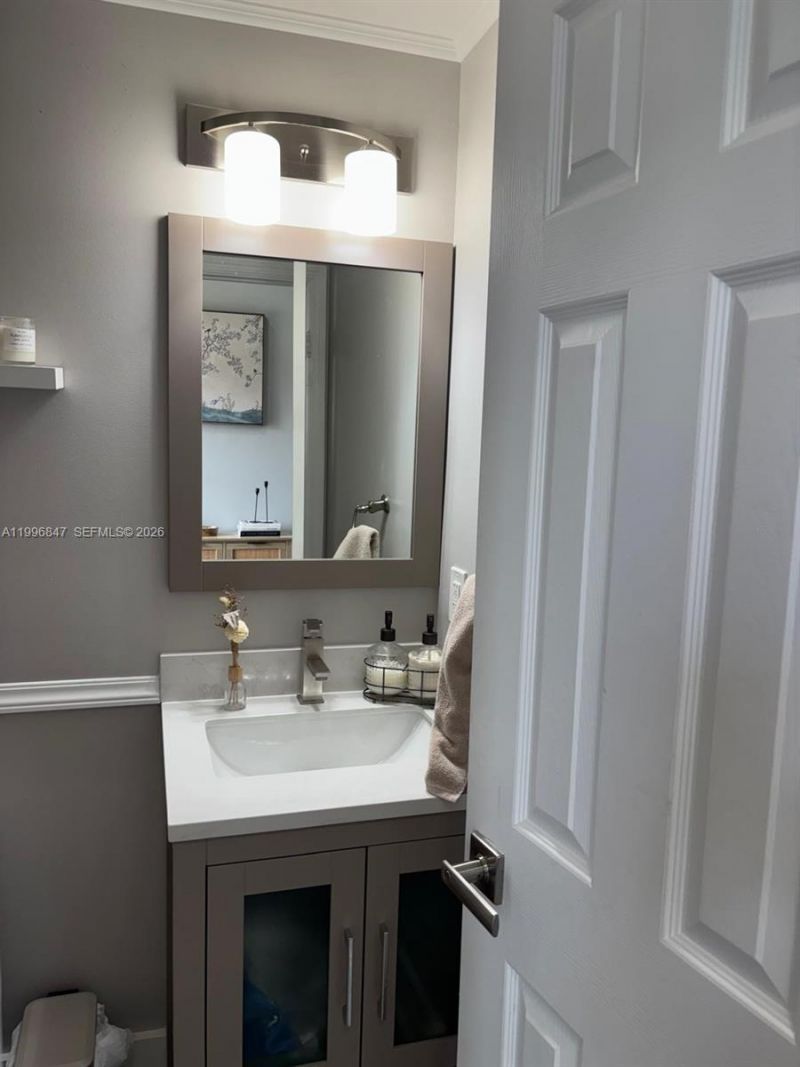 15891 SW 76th St, Miami, FL 33193 Photo