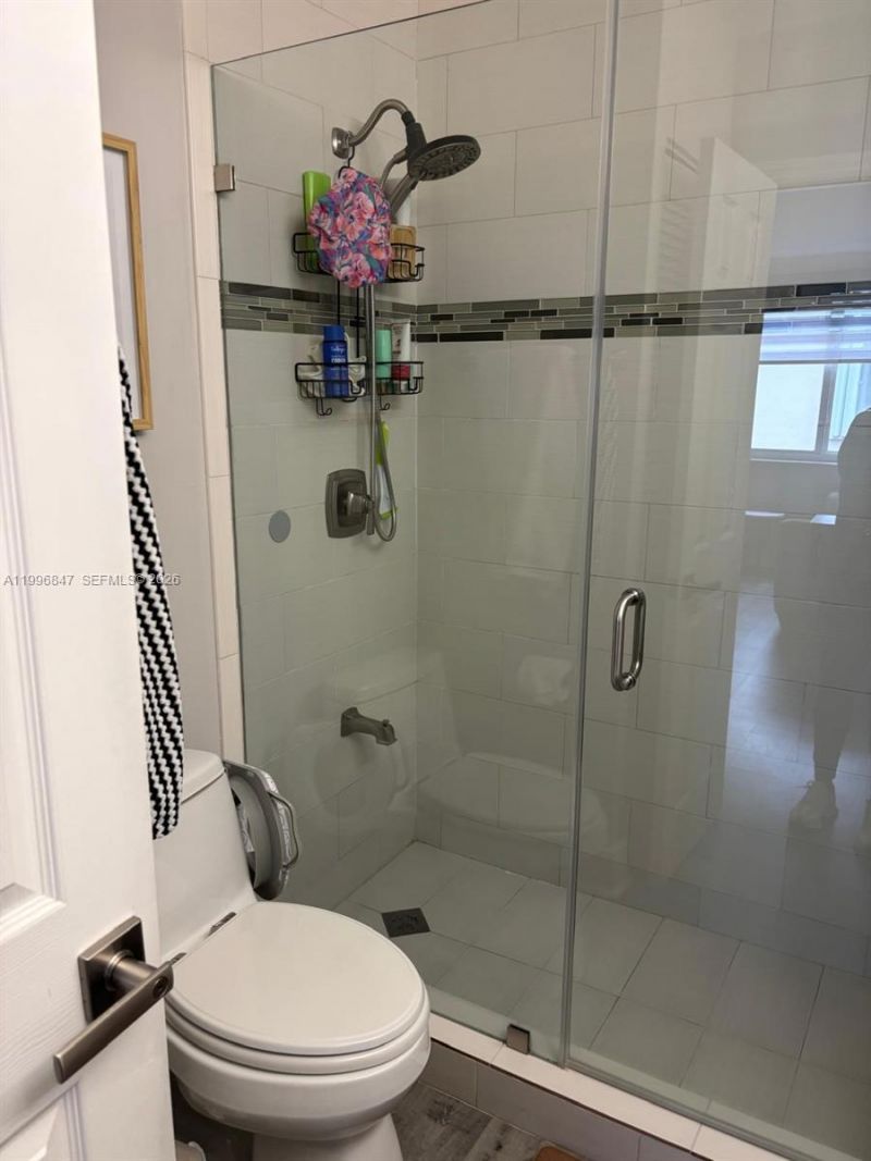 15891 SW 76th St, Miami, FL 33193 Photo