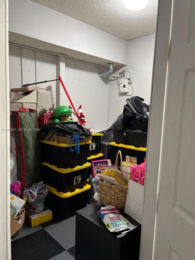 15891 SW 76th St, Miami, FL 33193 Photo