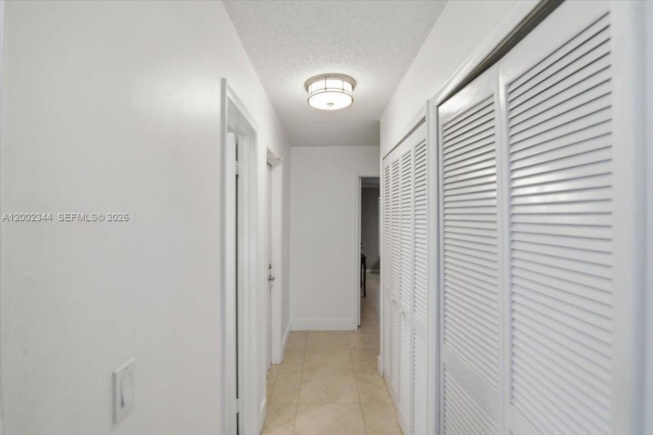 500 SW 167th Ter, Weston, FL 33326 Photo