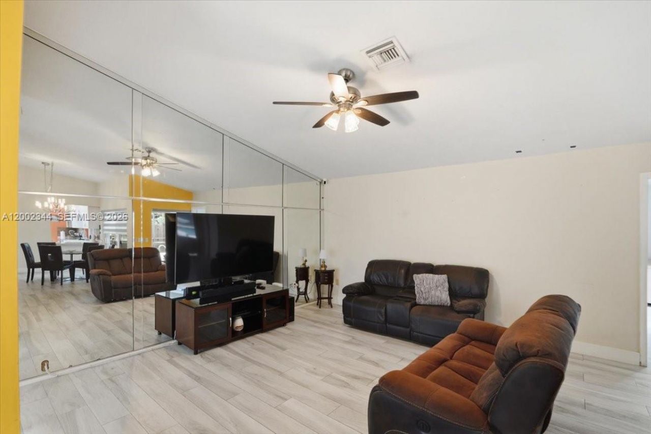 500 SW 167th Ter, Weston, FL 33326 Photo