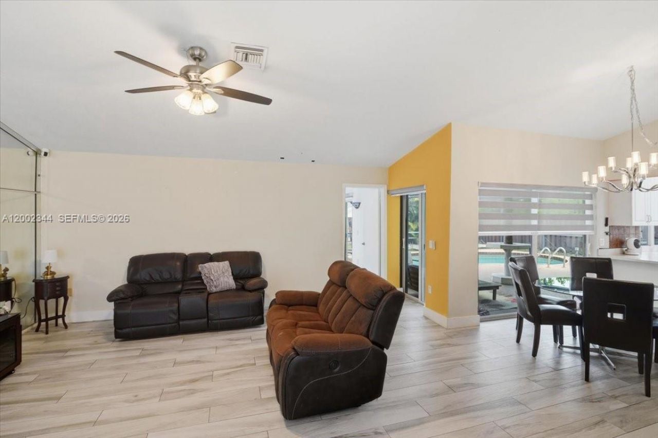 500 SW 167th Ter, Weston, FL 33326 Photo