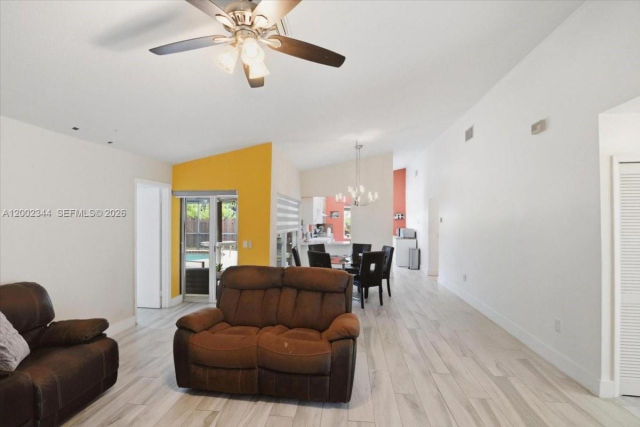 500 SW 167th Ter, Weston, FL 33326 Photo