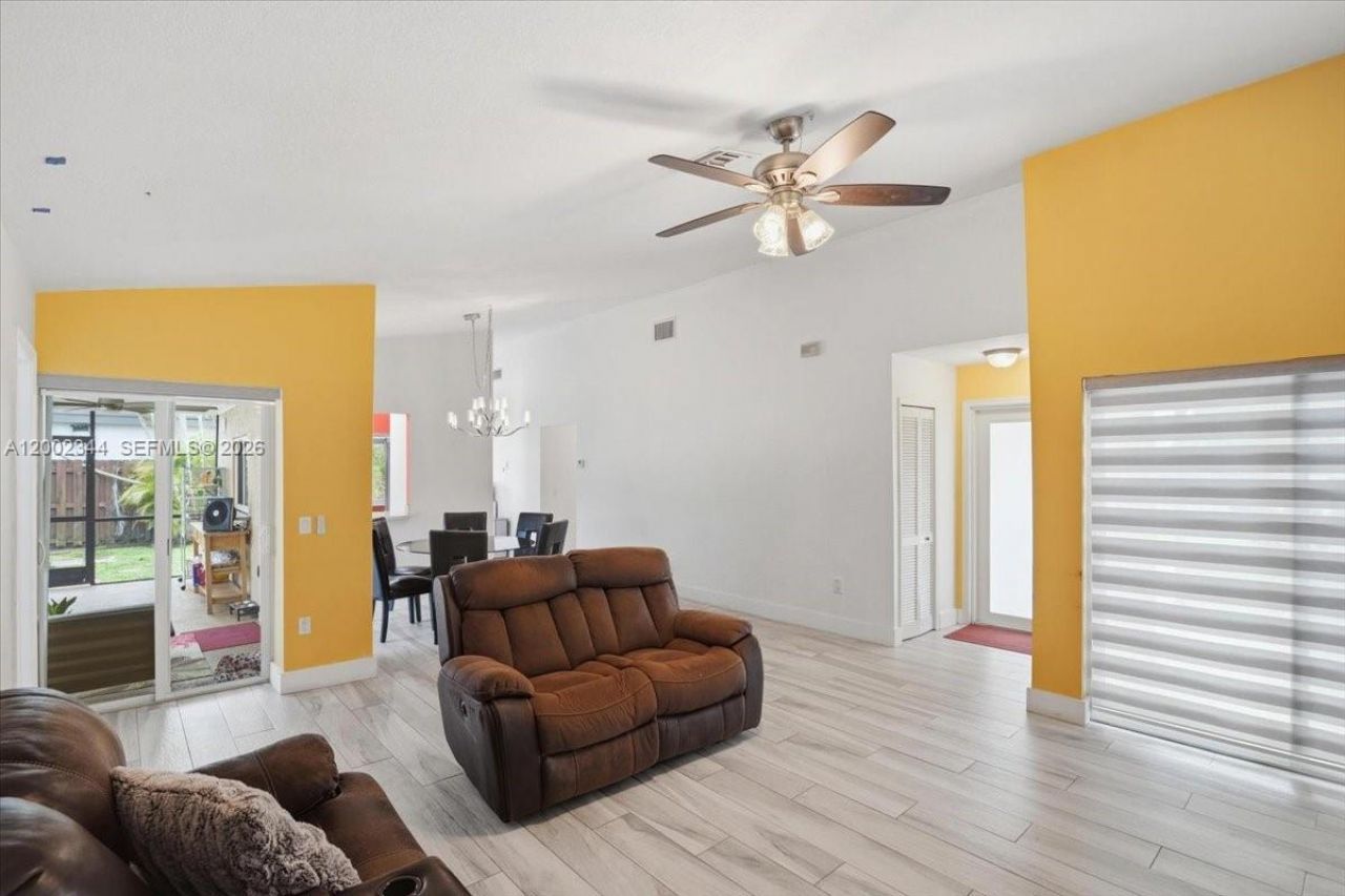 500 SW 167th Ter, Weston, FL 33326 Photo