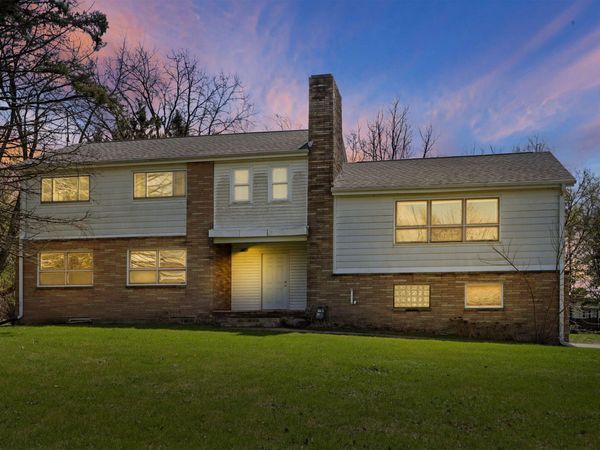 807 53rd Dr, Yorkville, WI 53182