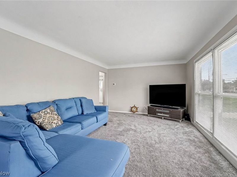 6840 Middlebrook Boulevard, Middleburg Heights, OH 44130 Photo 11