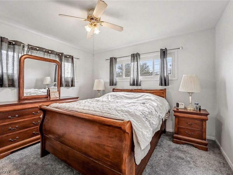 6840 Middlebrook Boulevard, Middleburg Heights, OH 44130 Photo 13