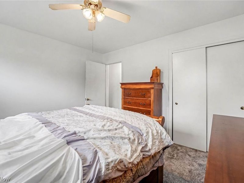 6840 Middlebrook Boulevard, Middleburg Heights, OH 44130 Photo 14