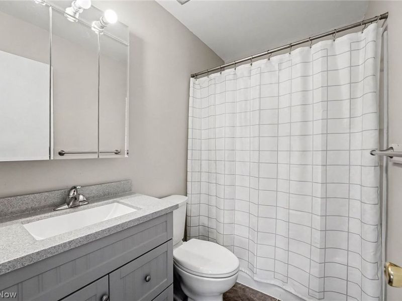 6840 Middlebrook Boulevard, Middleburg Heights, OH 44130 Photo 15