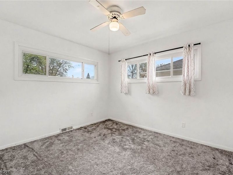 6840 Middlebrook Boulevard, Middleburg Heights, OH 44130 Photo 19