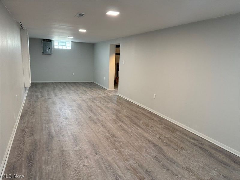 6840 Middlebrook Boulevard, Middleburg Heights, OH 44130 Photo 21