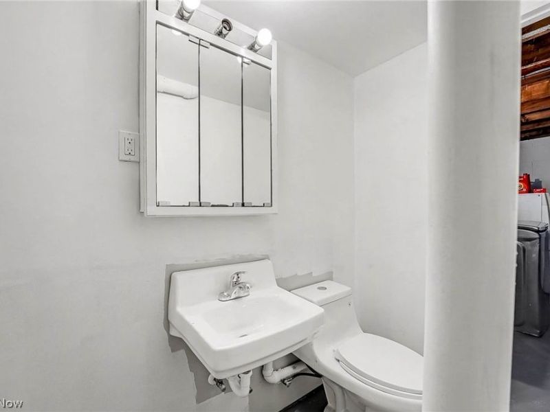 6840 Middlebrook Boulevard, Middleburg Heights, OH 44130 Photo 23