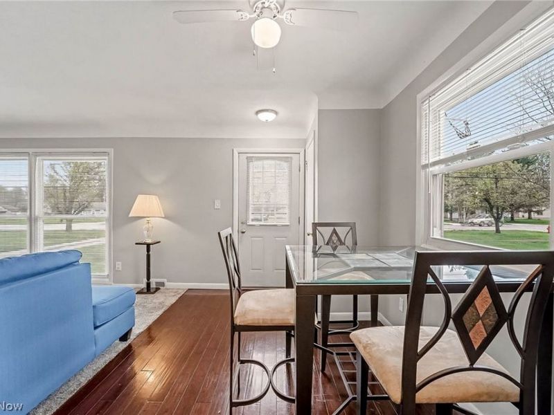 6840 Middlebrook Boulevard, Middleburg Heights, OH 44130 Photo 5