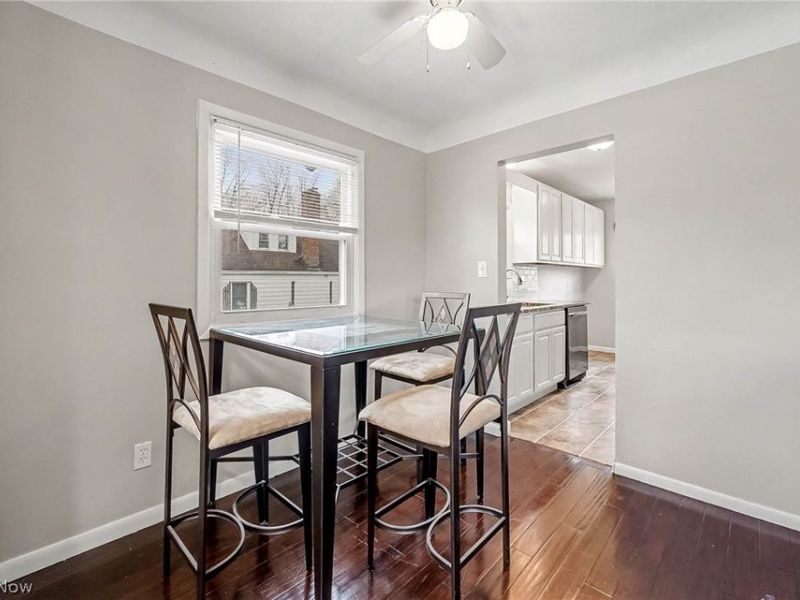 6840 Middlebrook Boulevard, Middleburg Heights, OH 44130 Photo 6