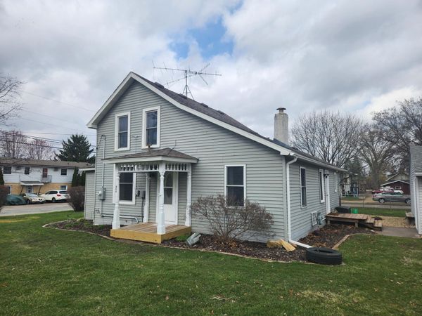 904 Pearl Street , Prescott, WI 54021