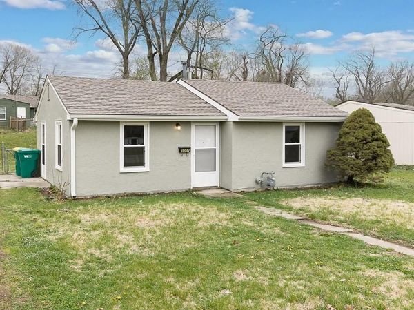 5007 August Lane, Kansas City, KS 66106