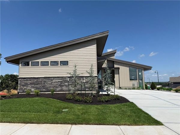 3448 W 133rd Terrace, Leawood, KS 66209
