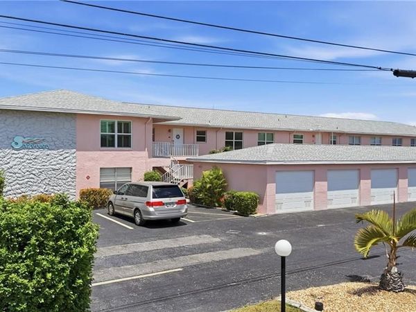 1333 SE 40th TER , Unit 2A, CAPE CORAL, FL 33904