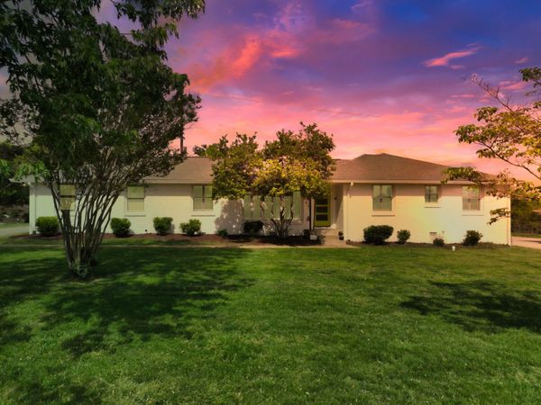 5141 Regent Dr , Nashville, TN 37220